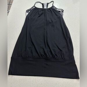 Lululemon: Women’s Tank Top- Size 6